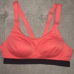 Coral Victoria Sport, sports bra, size 34A
